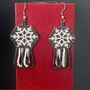 Snowflake Beaded Earrings.